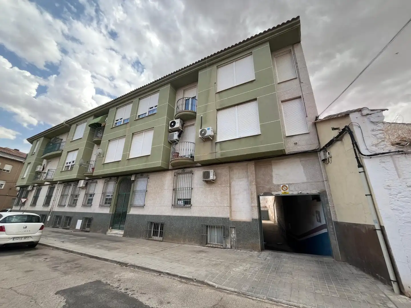 Vista exterior de Garaje en venta en Manzanares