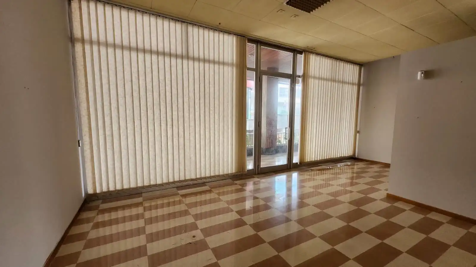 Commercial properties for rent in Miño