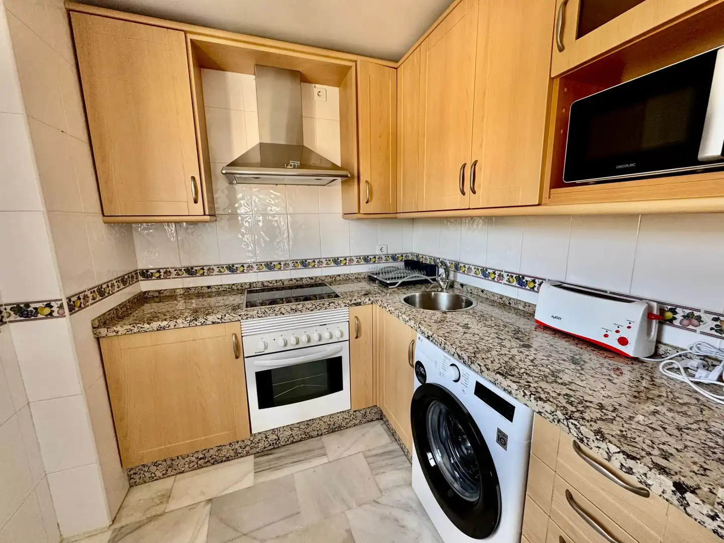 Cocina de Apartamento en venta en Fuengirola con Aire acondicionado, Terraza y Amueblado