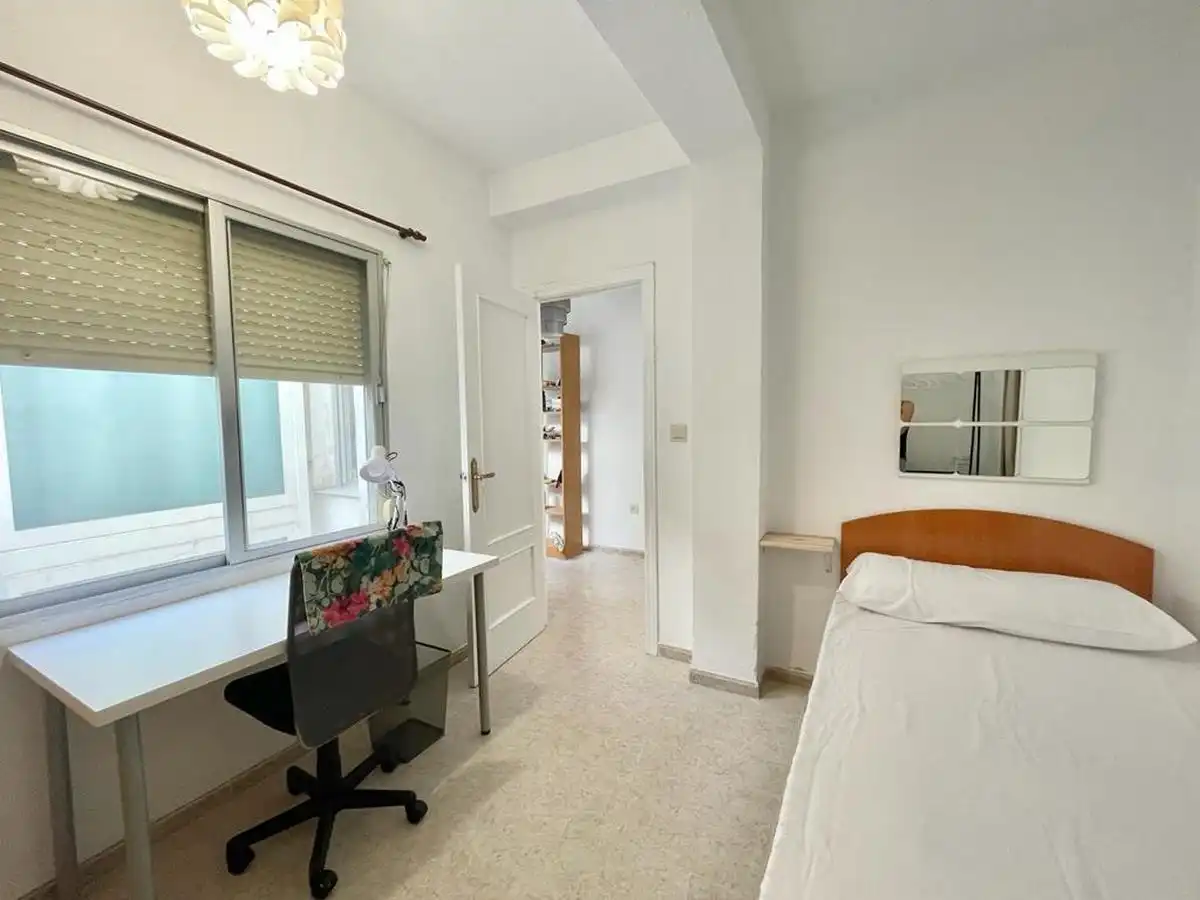 Flat for rent in Barrio de Zaidín