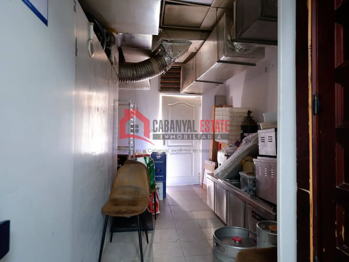 Local de alquiler en Sagunto / Sagunt con Aire acondicionado y Amueblado