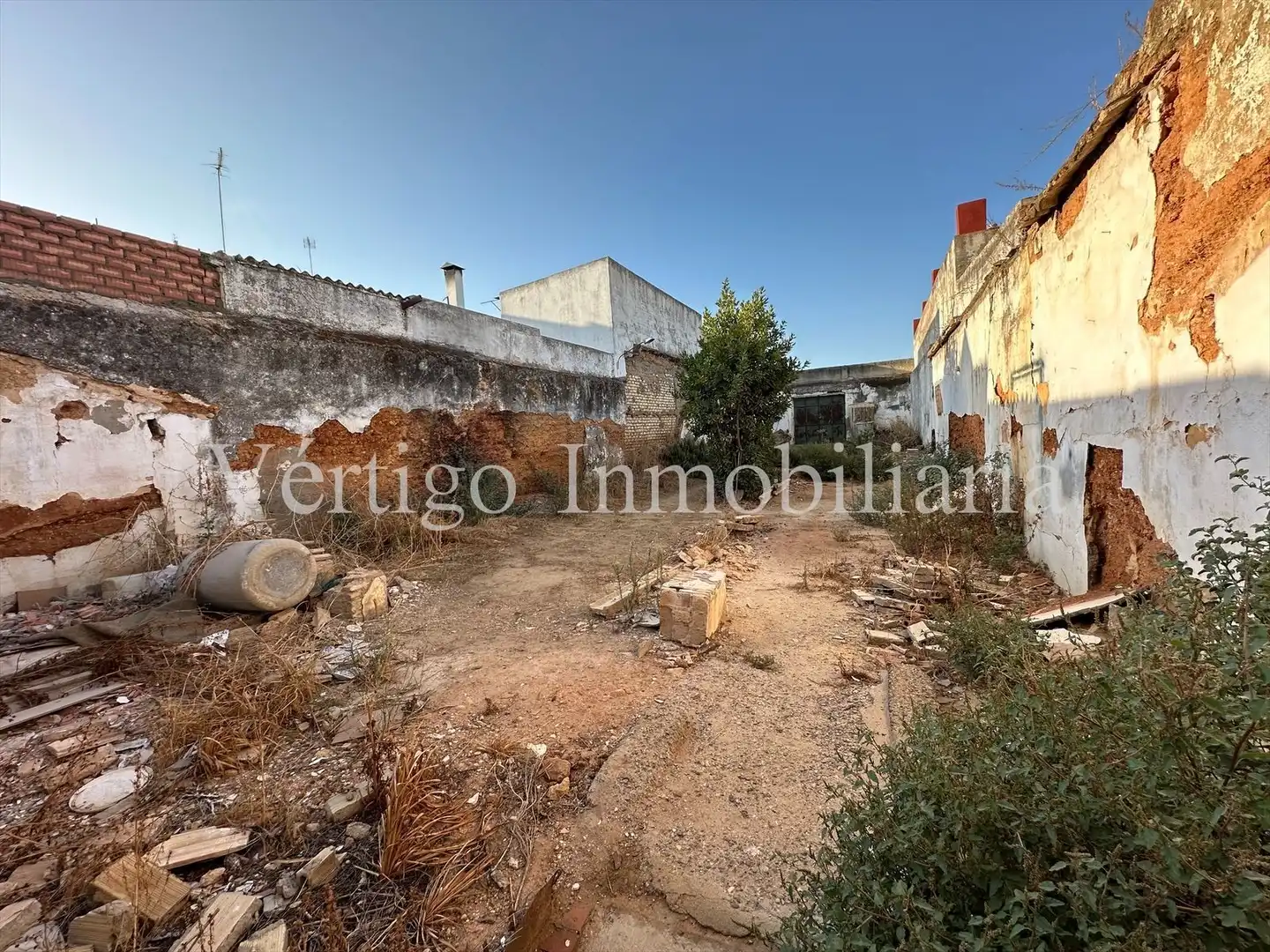 Terreni e lotti in vendita a Calle AMANCIO RENES 11, imagen 3