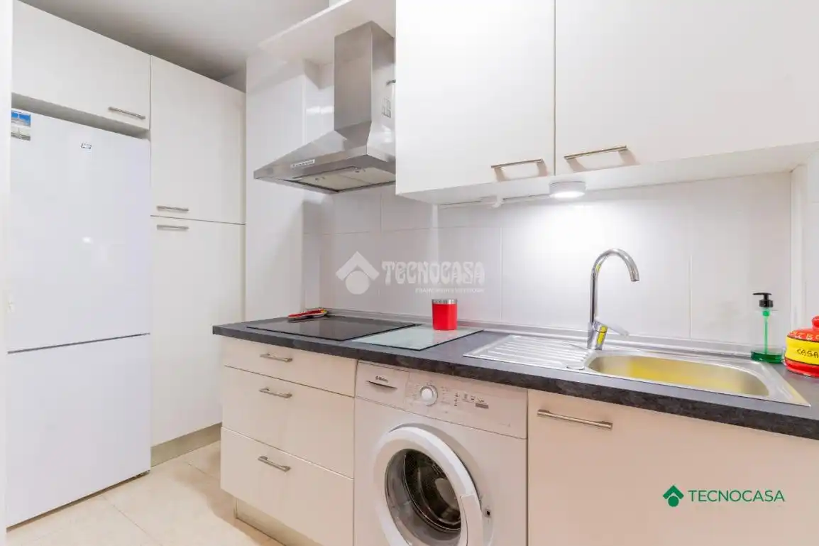 Cuina de Pis en venda en Vícar amb Aire condicionat, Calefacció i Terrassa