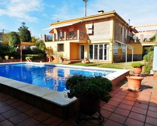 Piscina de Casa o xalet en venda en  Córdoba Capital amb Jardí privat, Terrassa i Traster