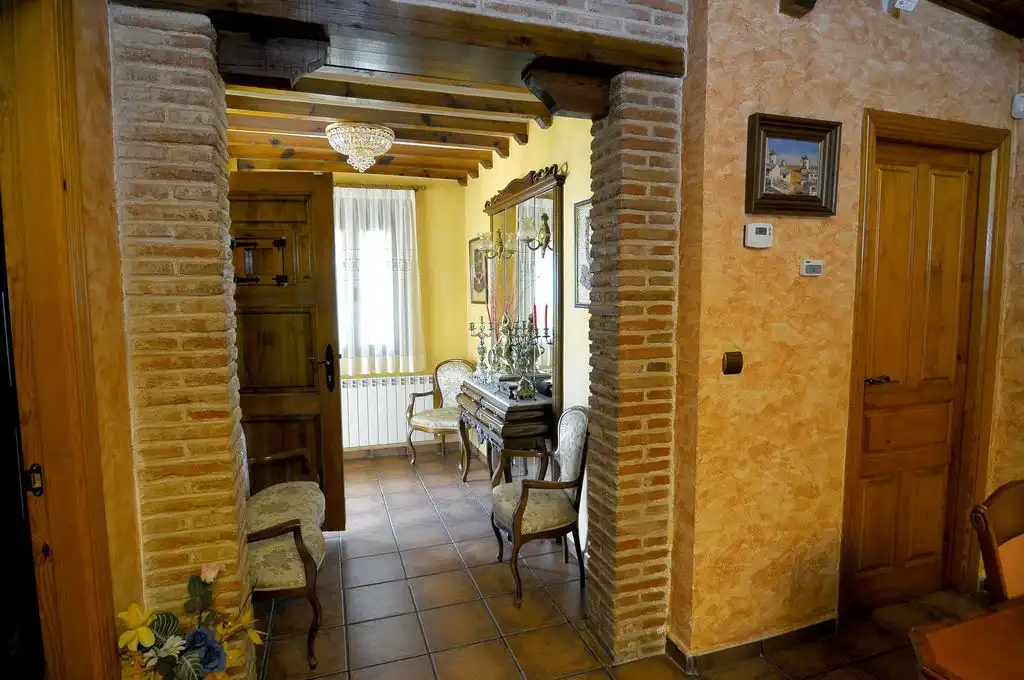 Haus oder Chalet zum Verkauf in Valdepeñas mit Klimaanlage, Heizung und Privatgarten