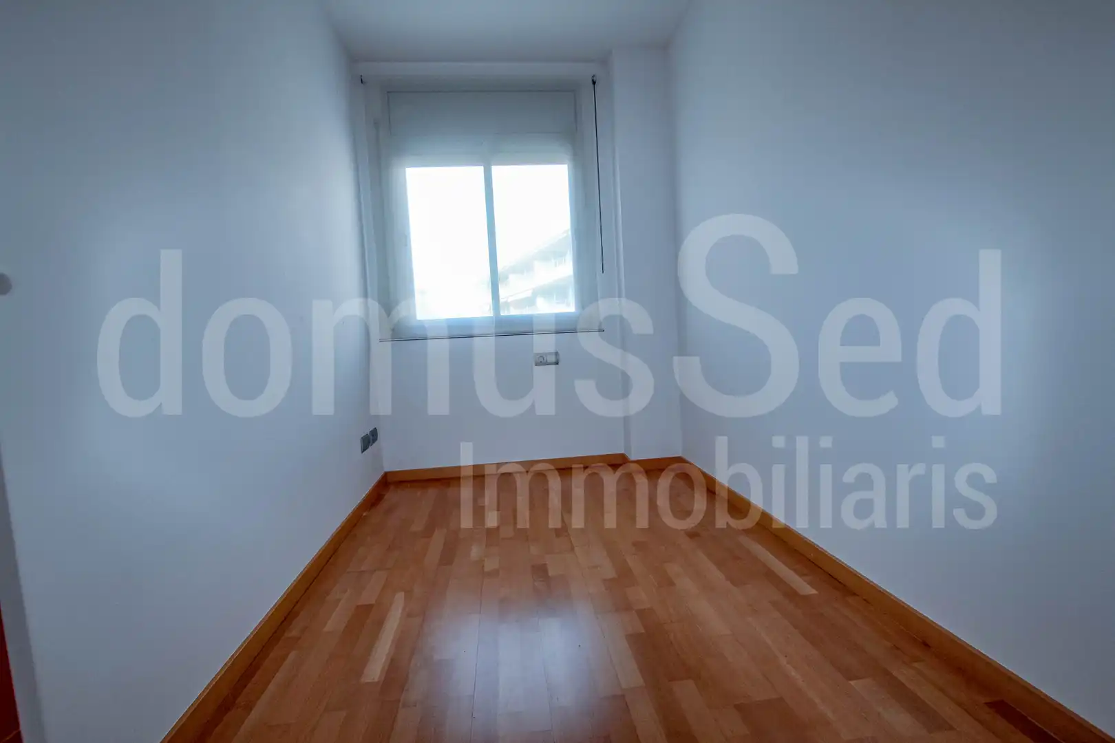 Habitación de Piso de alquiler en El Masnou con Aire acondicionado, Calefacción y Parquet