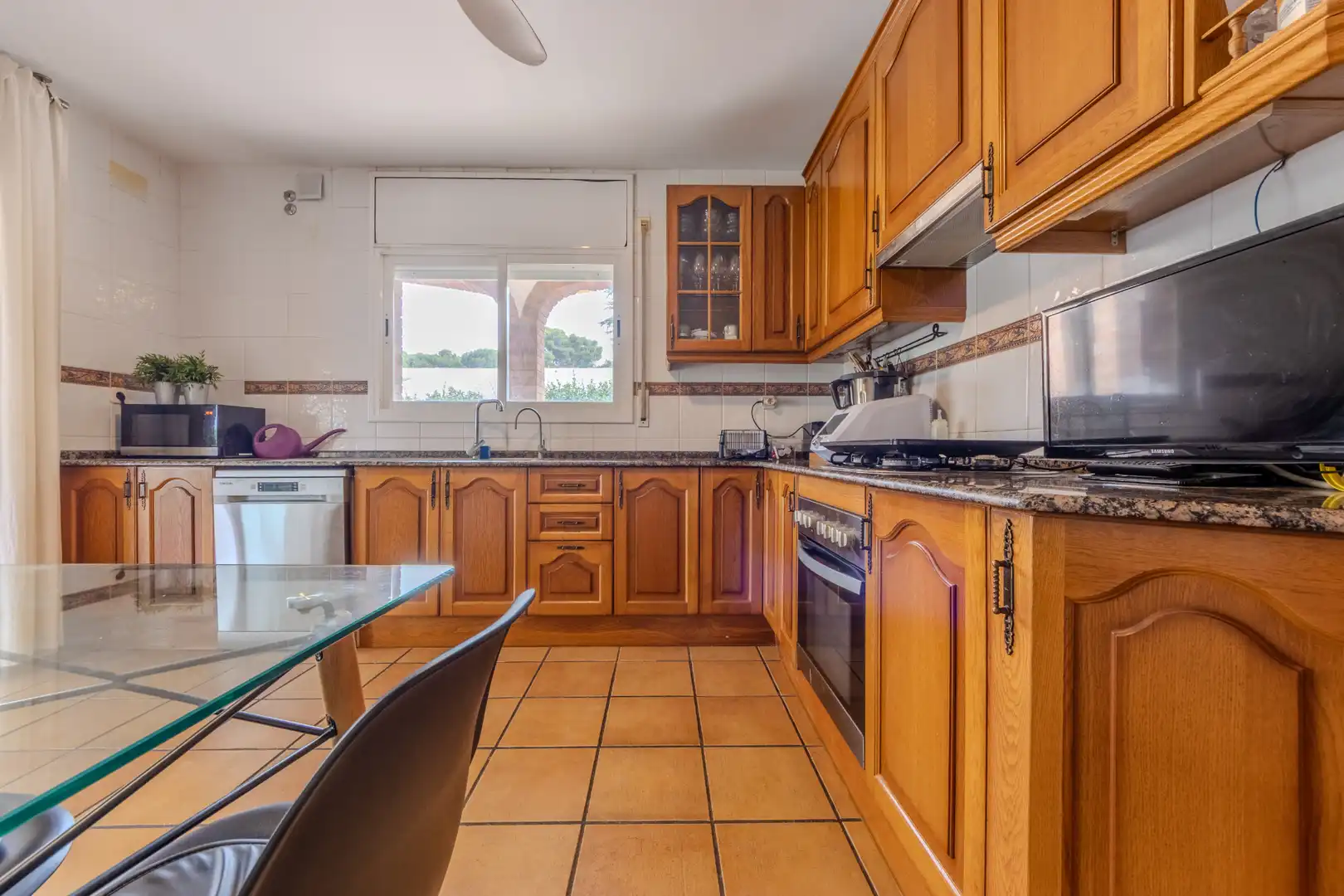 Cuina de Casa o xalet en venda en Tarragona amb Jardí privat, Terrassa i Traster