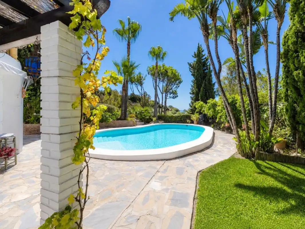 Piscina de Casa o chalet en venta en Benalmádena con Aire acondicionado, Calefacción y Jardín privado