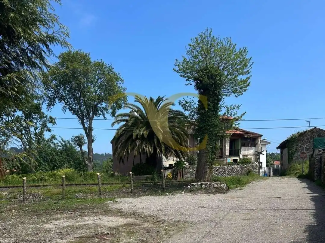 Casa adosada en venda en Llanes amb Calefacció, Jardí privat i Terrassa
