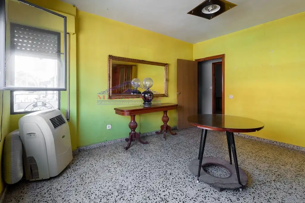 Piso en venta en Mengíbar con Balcón