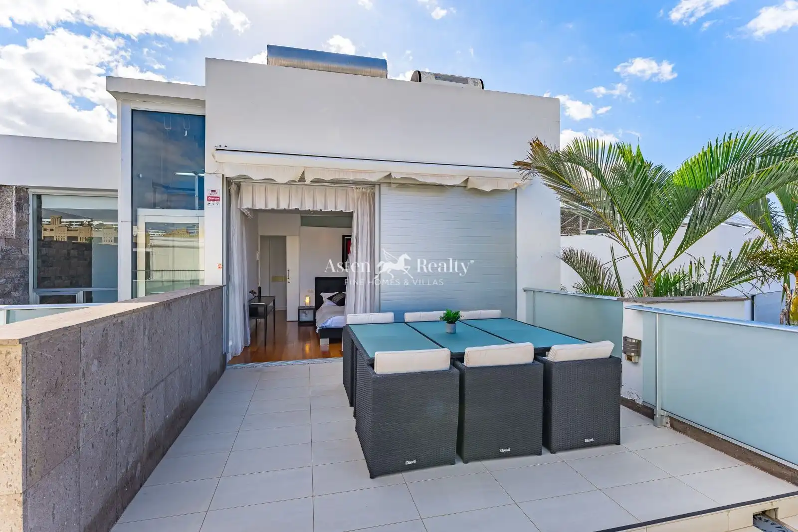 House with pool for sale in Londres, imagen 36