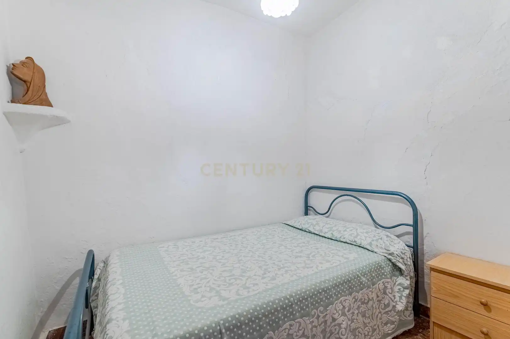 Dormitori de Casa o xalet en venda en Carataunas amb Forn, Rentadora i TV