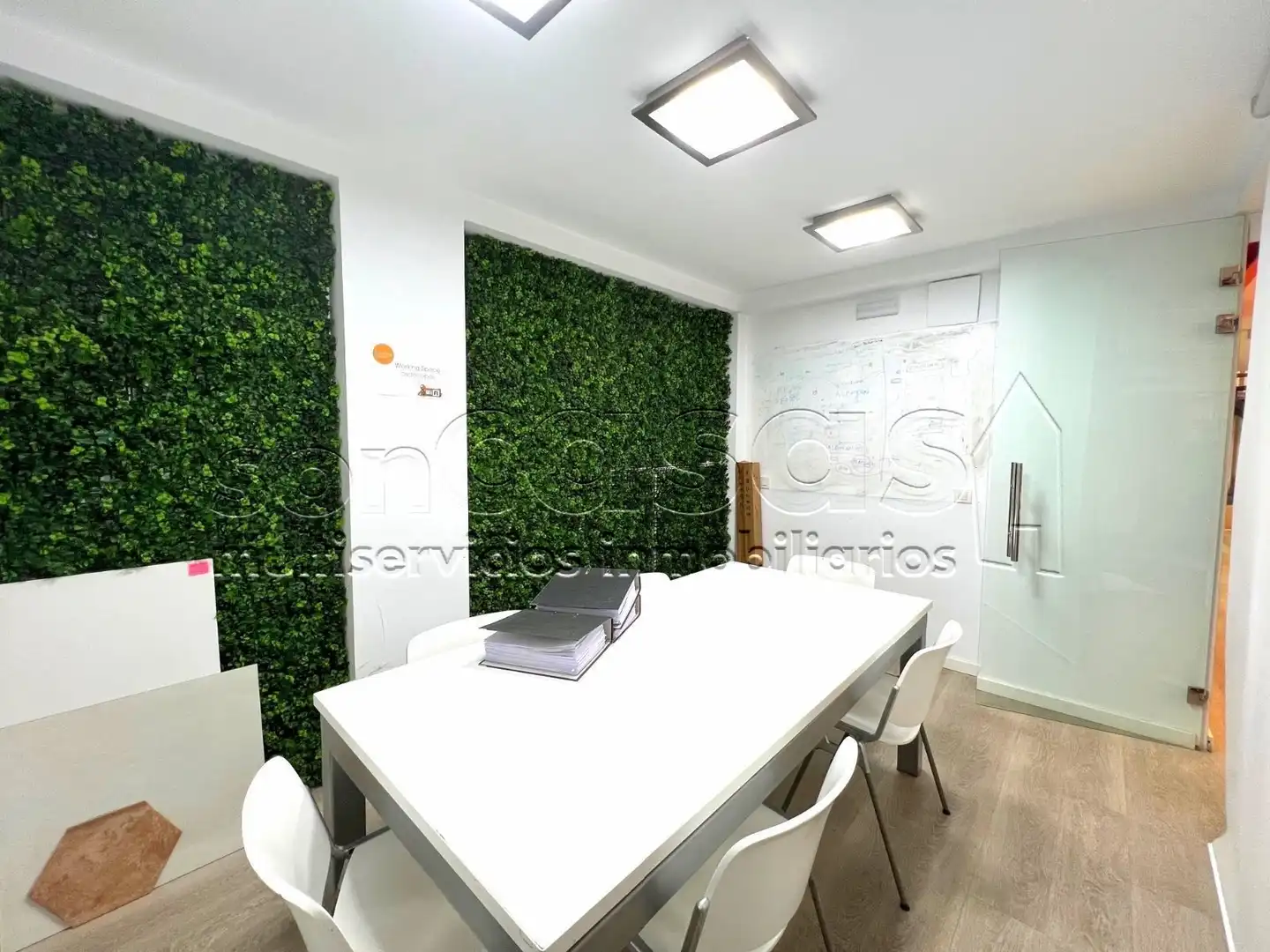 Office for rent in Alcobendas  with Air Conditioner, Heating and Furnished