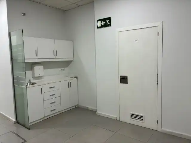 Local de alquiler en Málaga con Aire acondicionado