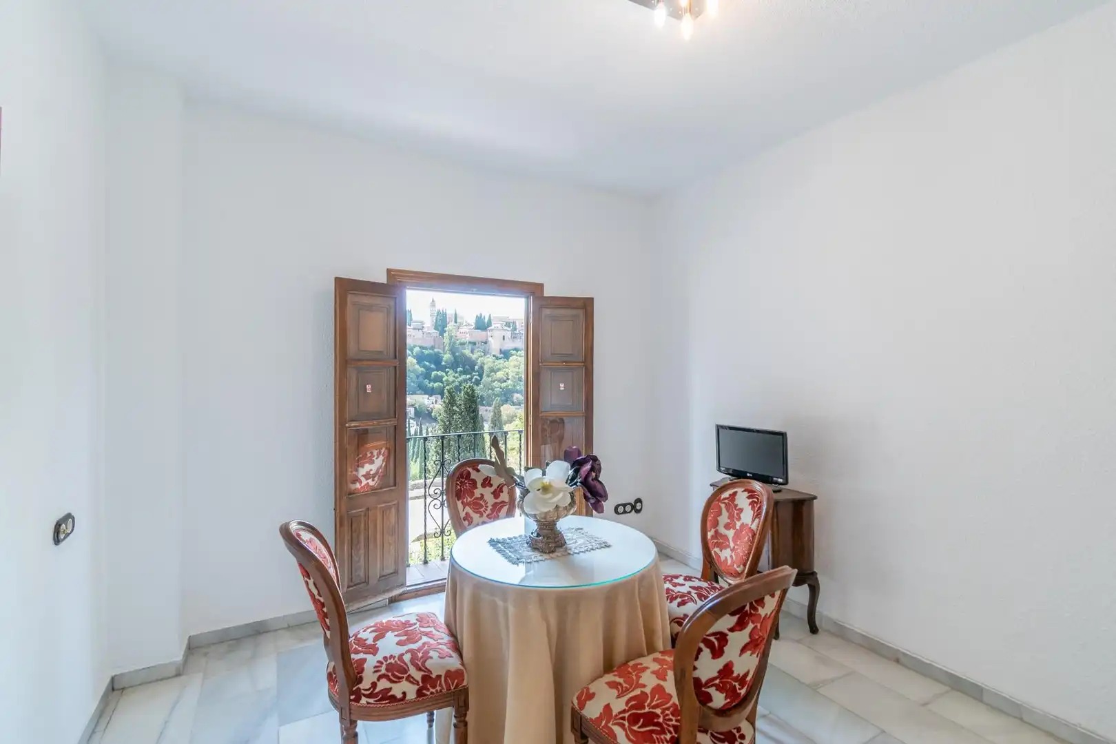 Dining room of Houses for sale in Granada  with Air Conditioner, Terrace and Balcony