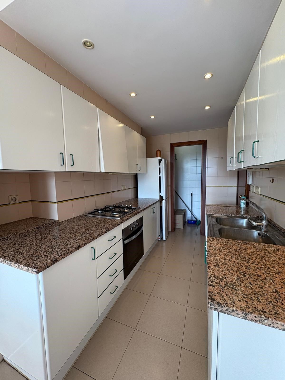 Kitchen of Flat to rent in Girona Capital  with Air Conditioner, Heating and Furnished