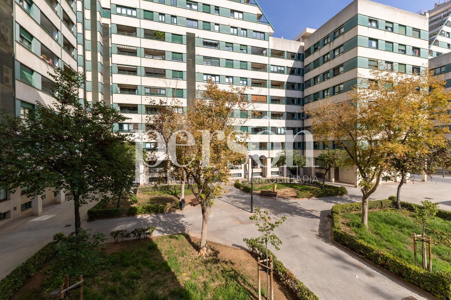 Vista exterior de Oficina de lloguer en  Valencia Capital amb Aire condicionat