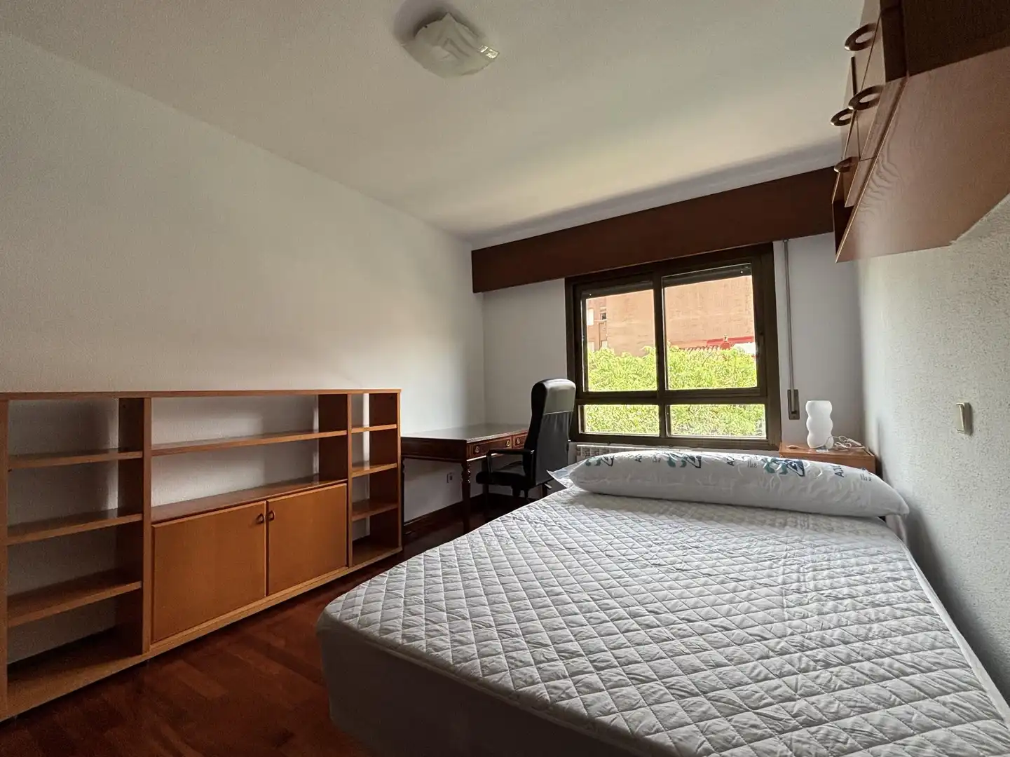 Bedroom of Flat for rent in Madrid  with Air Conditioner, Heating and Parquet flooring