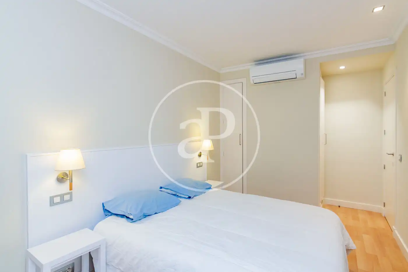 Schlafzimmer von Wohnung zur Miete in Madrid mit Klimaanlage, Heizung und Möbliert