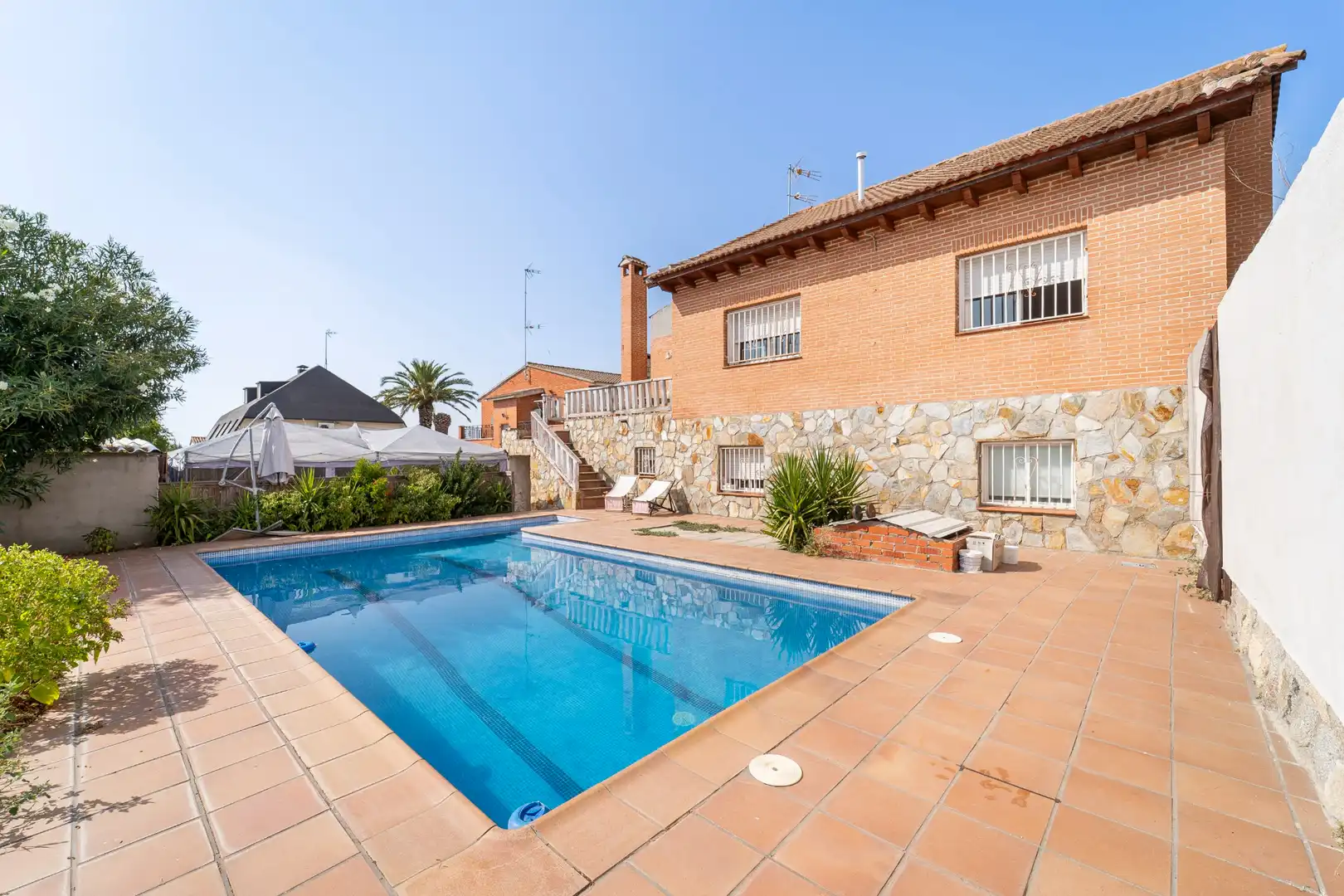 Piscina de Casa o xalet en venda en Casarrubios del Monte amb Aire condicionat, Calefacció i Jardí privat