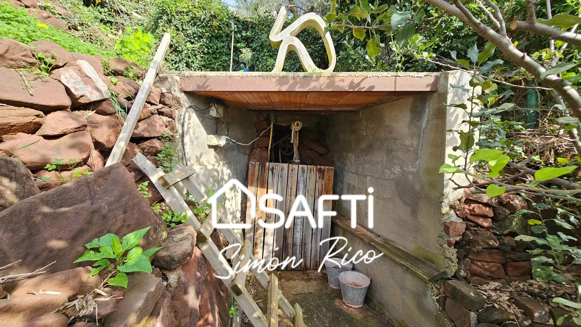 Jardí de Casa o xalet en venda en Cervelló