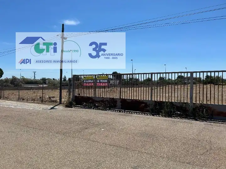 Terreny industrial en venda en Zaragoza