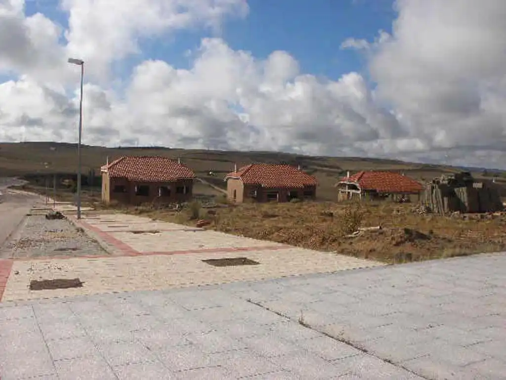 Land for sale in Buniel
