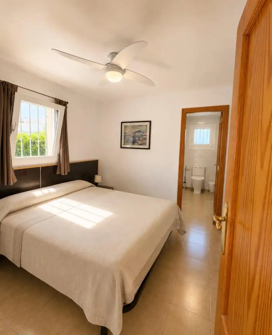 Bedroom of Houses for sale in Calpe / Calp  with Air Conditioner, Heating and Private garden