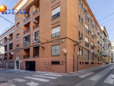 Piso con balcón en venta en Calle SANTA LUCIA