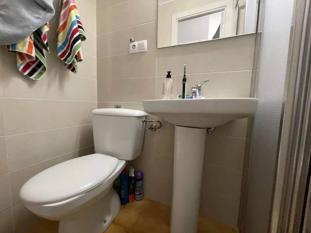 Bany de Pis en venda en Torrevieja amb Calefacció, Terrassa i Moblat
