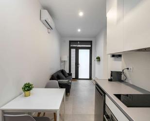 Vista exterior de Apartament per a compartir en L'Hospitalet de Llobregat amb Terrassa