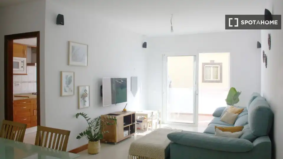 Sala de estar de Estudio para compartir en Firgas con Aire acondicionado, Terraza y Amueblado
