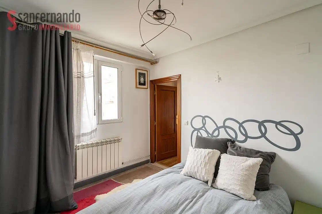 Bedroom of Flat for sale in Santander  with Heating