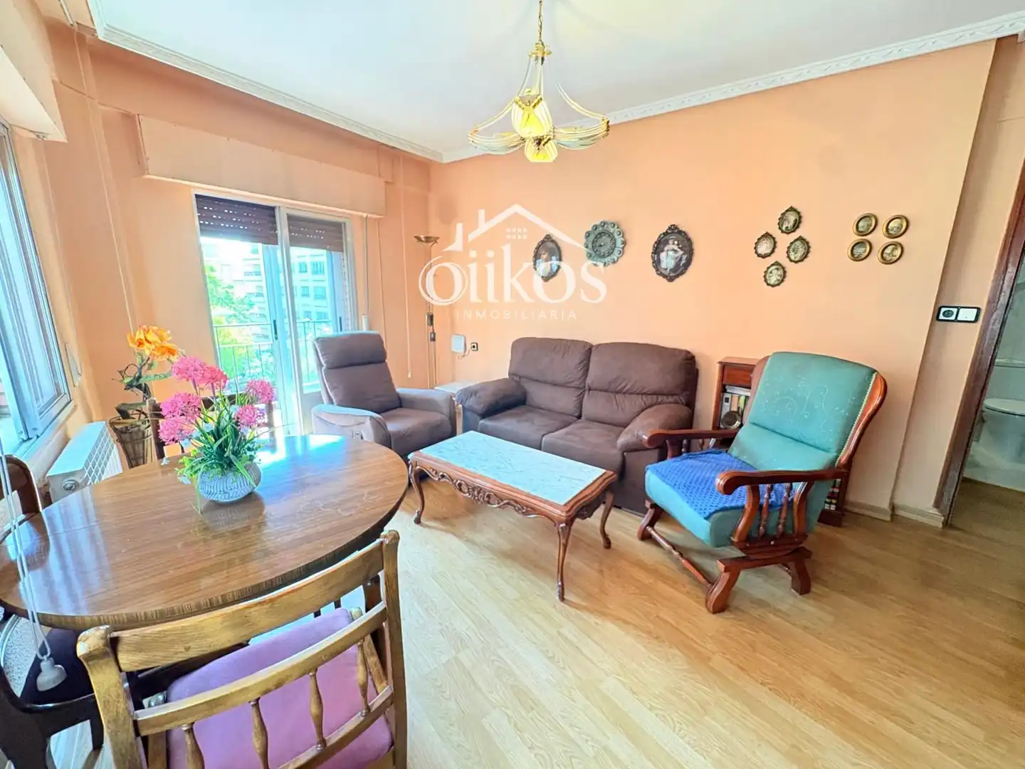 Sala de estar de Piso en venta en Salamanca con Calefacción, Parquet y Balcón