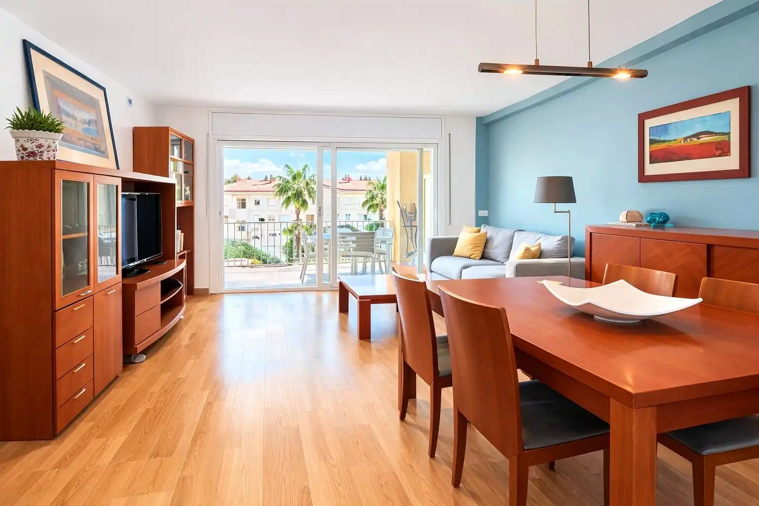 Sala de estar de Piso en venta en Sitges con Aire acondicionado, Calefacción y Jardín privado