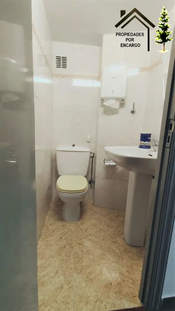 Baño de Local de alquiler en Moaña