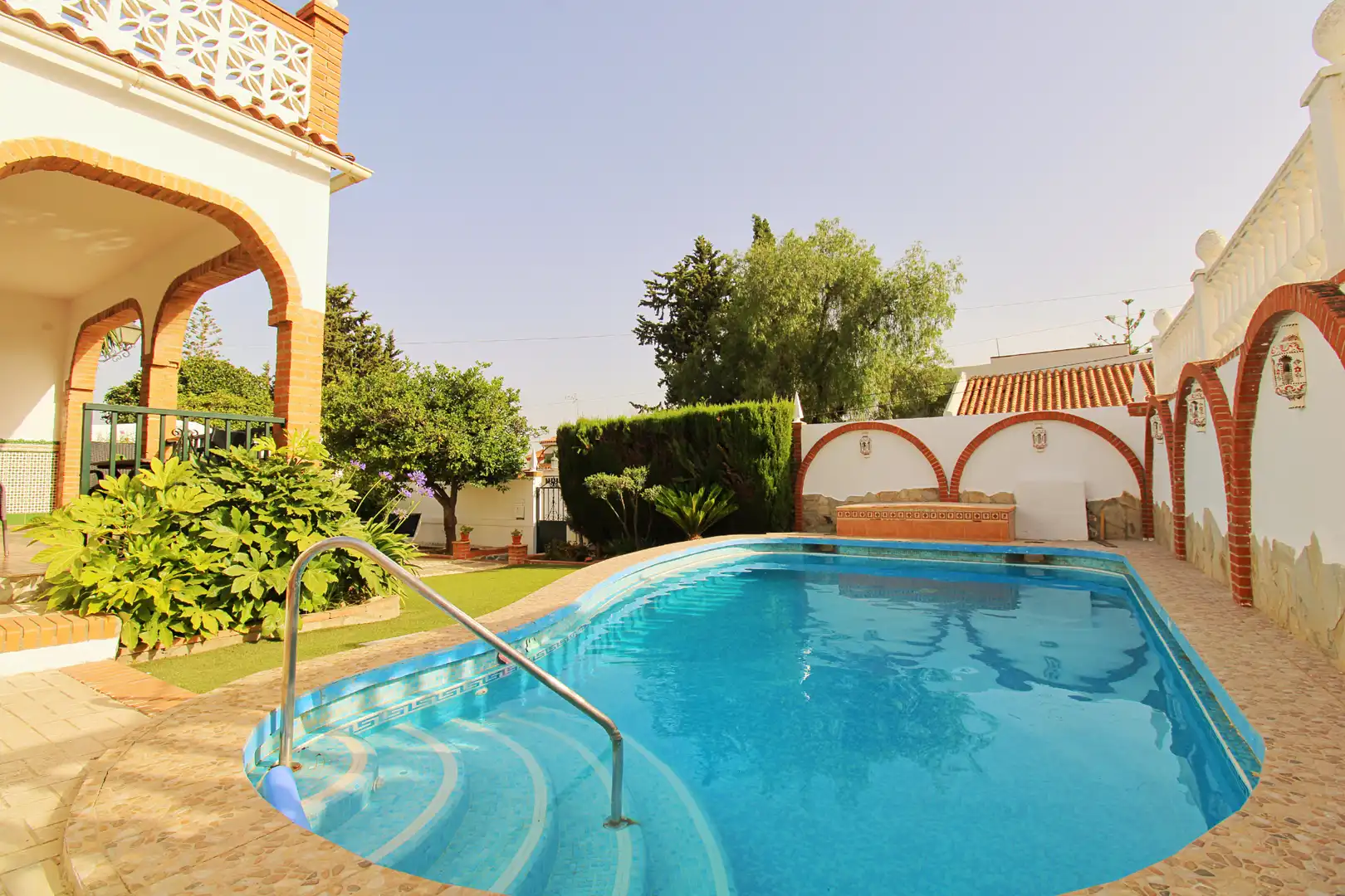 Piscina de Casa o xalet de lloguer en Alhaurín de la Torre amb Aire condicionat, Calefacció i Jardí privat