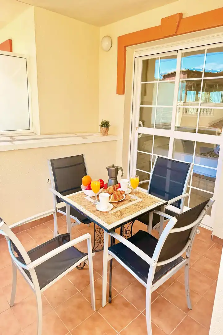 Terrassa de Apartament en venda en Benalmádena amb Aire condicionat, Terrassa i Piscina comunitària