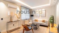 Living room of Flat for sale in  Madrid Capital  with Air Conditioner, Heating and Parquet flooring