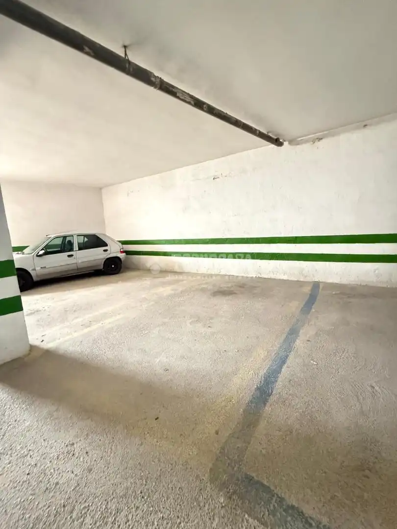 Aparcament de Garatge en venda en Alhendín