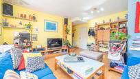 Living room of Flat for sale in Pozuelo de Alarcón  with Air Conditioner, Heating and Terrace