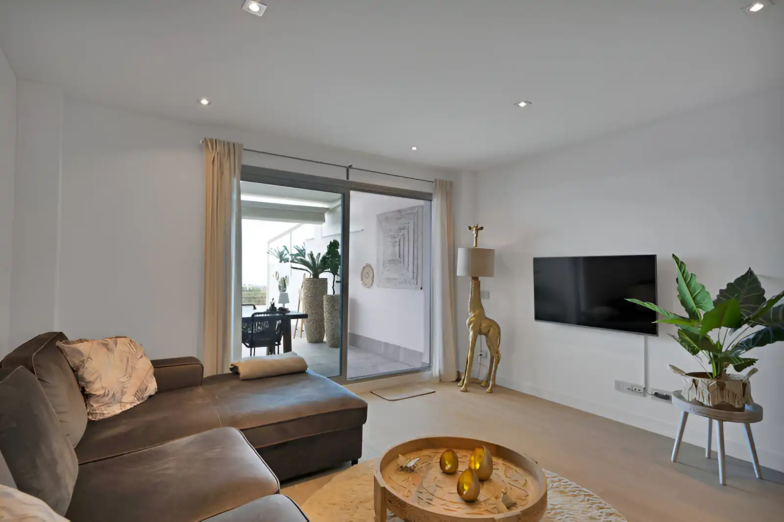 Living room of Ground floor for sale in Benalmádena  with Air Conditioner, Heating and Terrace