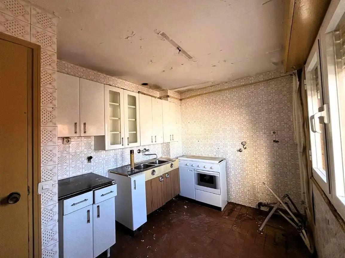 Kitchen of Flat for sale in Medina del Campo  with Terrace and Balcony