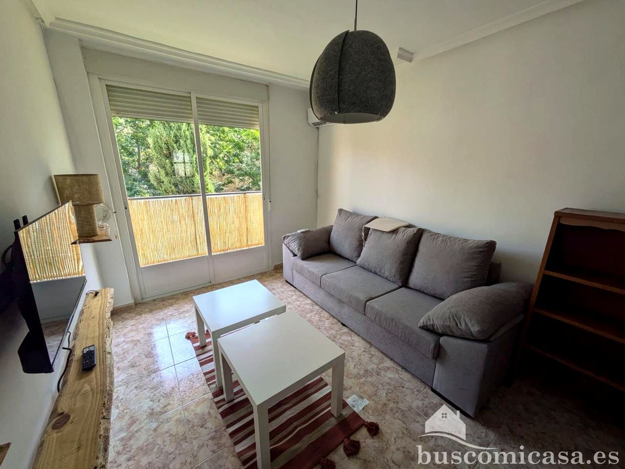 Sala d'estar de Pis de lloguer en Linares amb Aire condicionat i Moblat