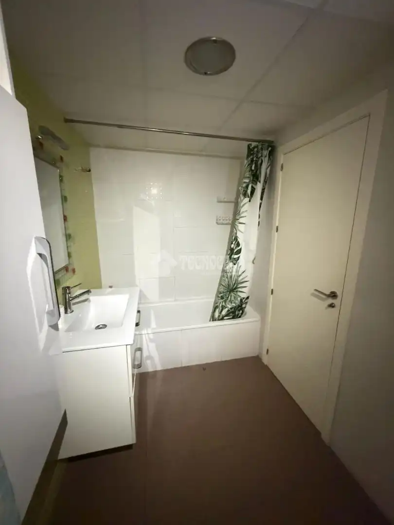 Bathroom of Flat for sale in Huelva  with Air Conditioner and Heating