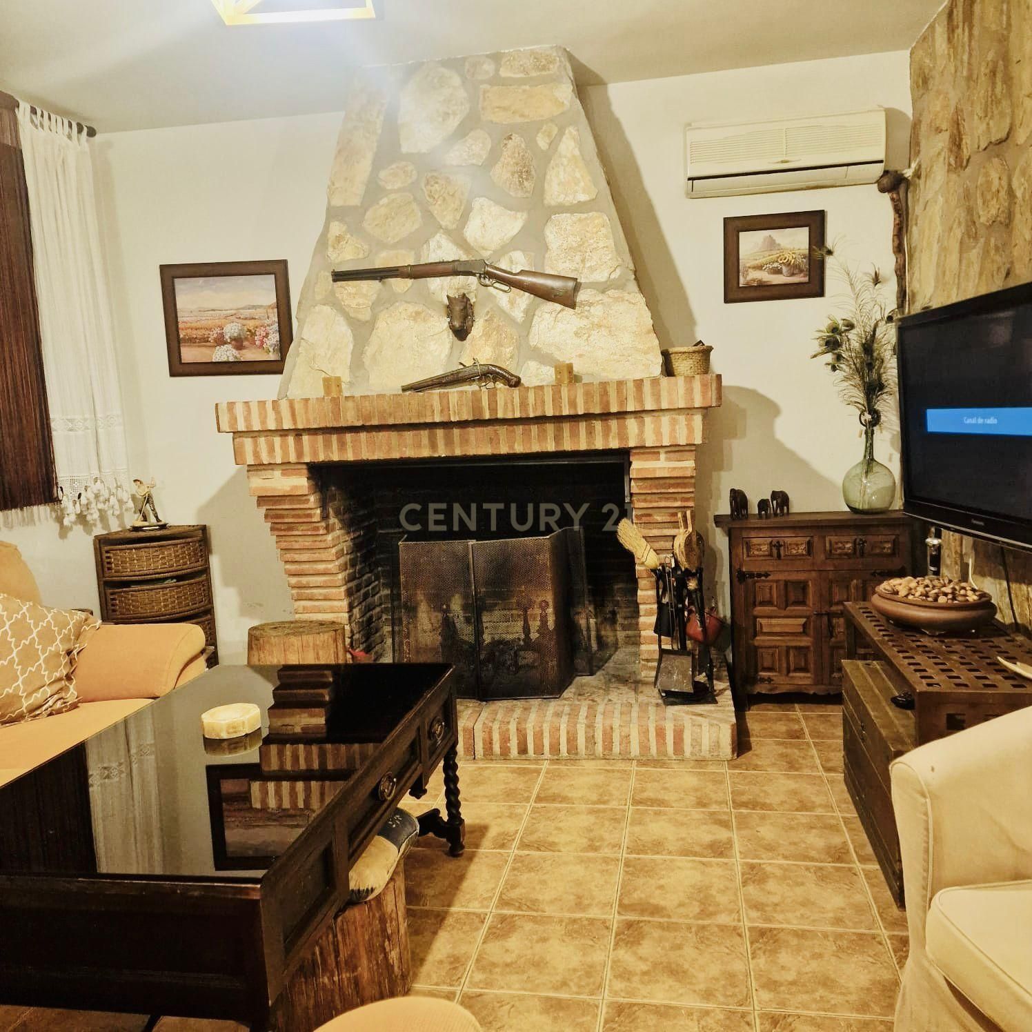 Casa o xalet en venda en Erustes amb Aire condicionat