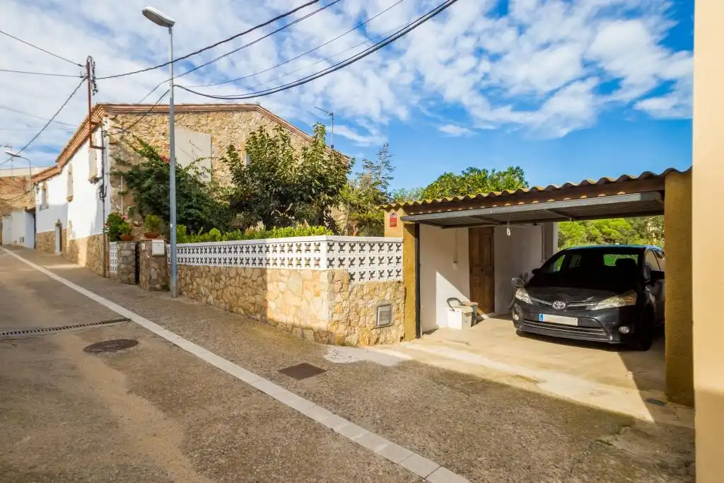 Vista exterior de Casa o xalet en venda en Calonge i Sant Antoni amb Aire condicionat, Calefacció i Jardí privat