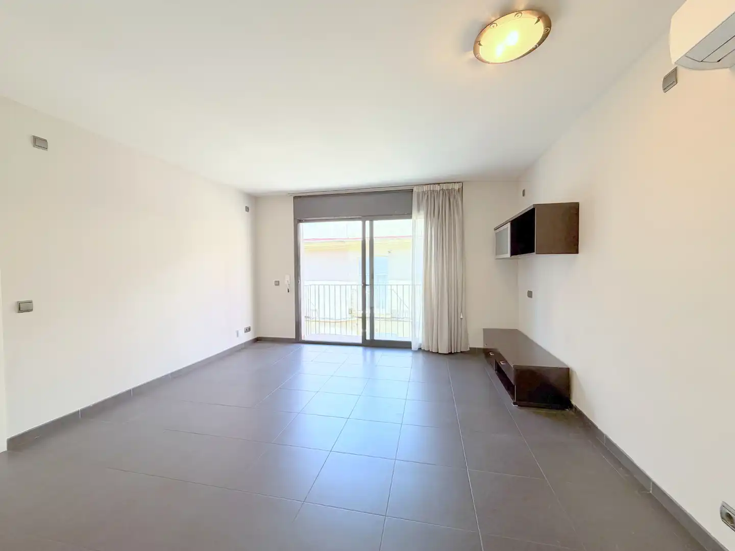 Flat for rent in Carrer de l'Hospital, 19, Centre