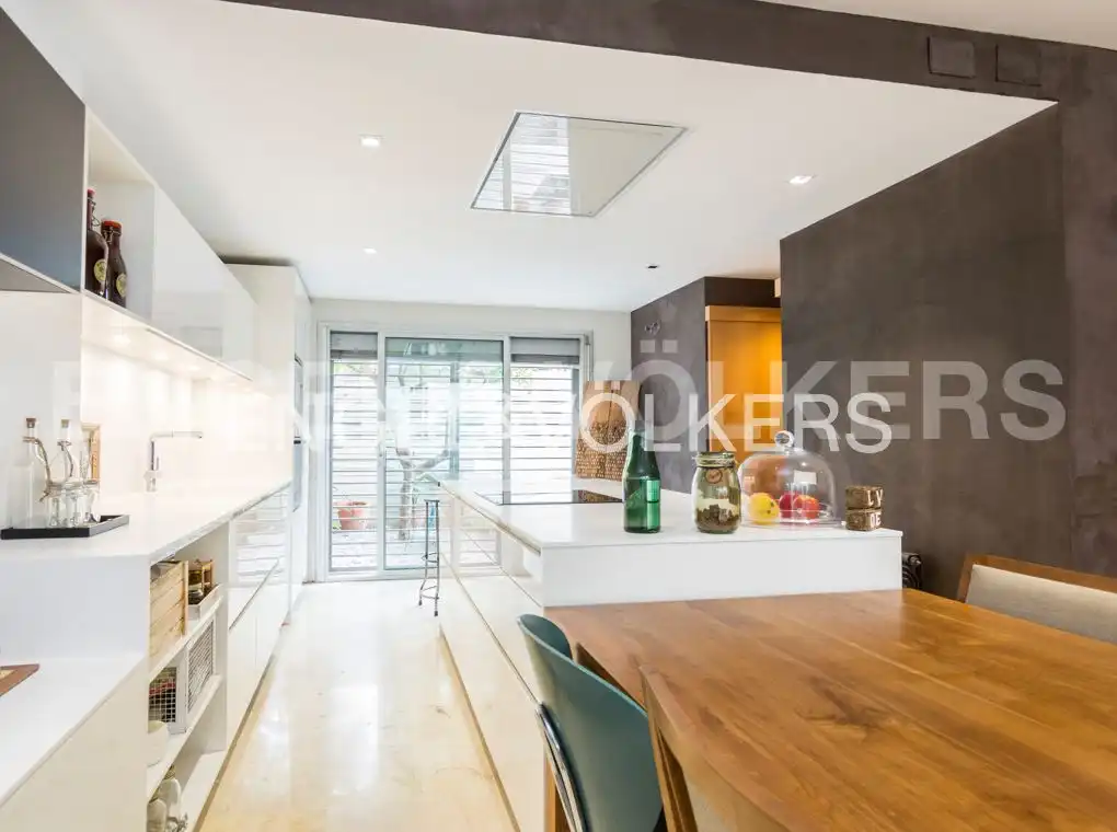 Kitchen of Houses for sale in Barcelona  with Air Conditioner, Heating and Private garden