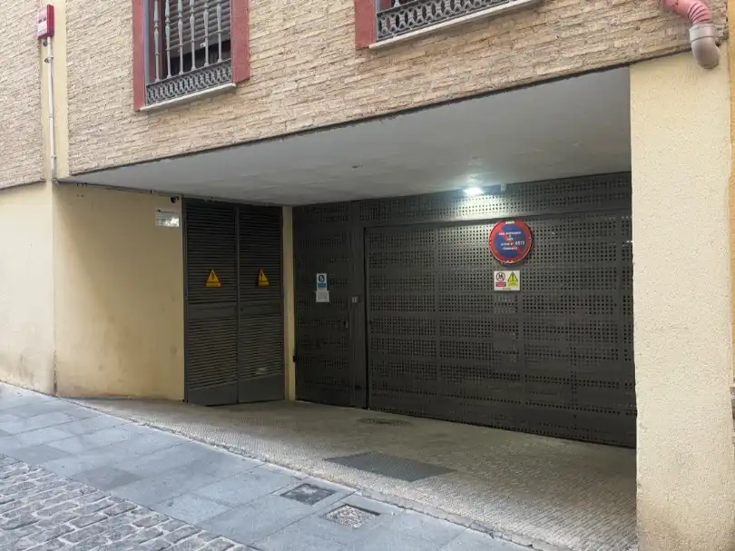 Aparcament de Garatge en venda en Jaén